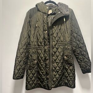 Michael Kors Green Quilted Puffer Jacket with Faux Fur Lined Hood, Women Small